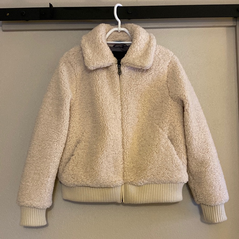 Gorgeous Sherpa jacket made so well